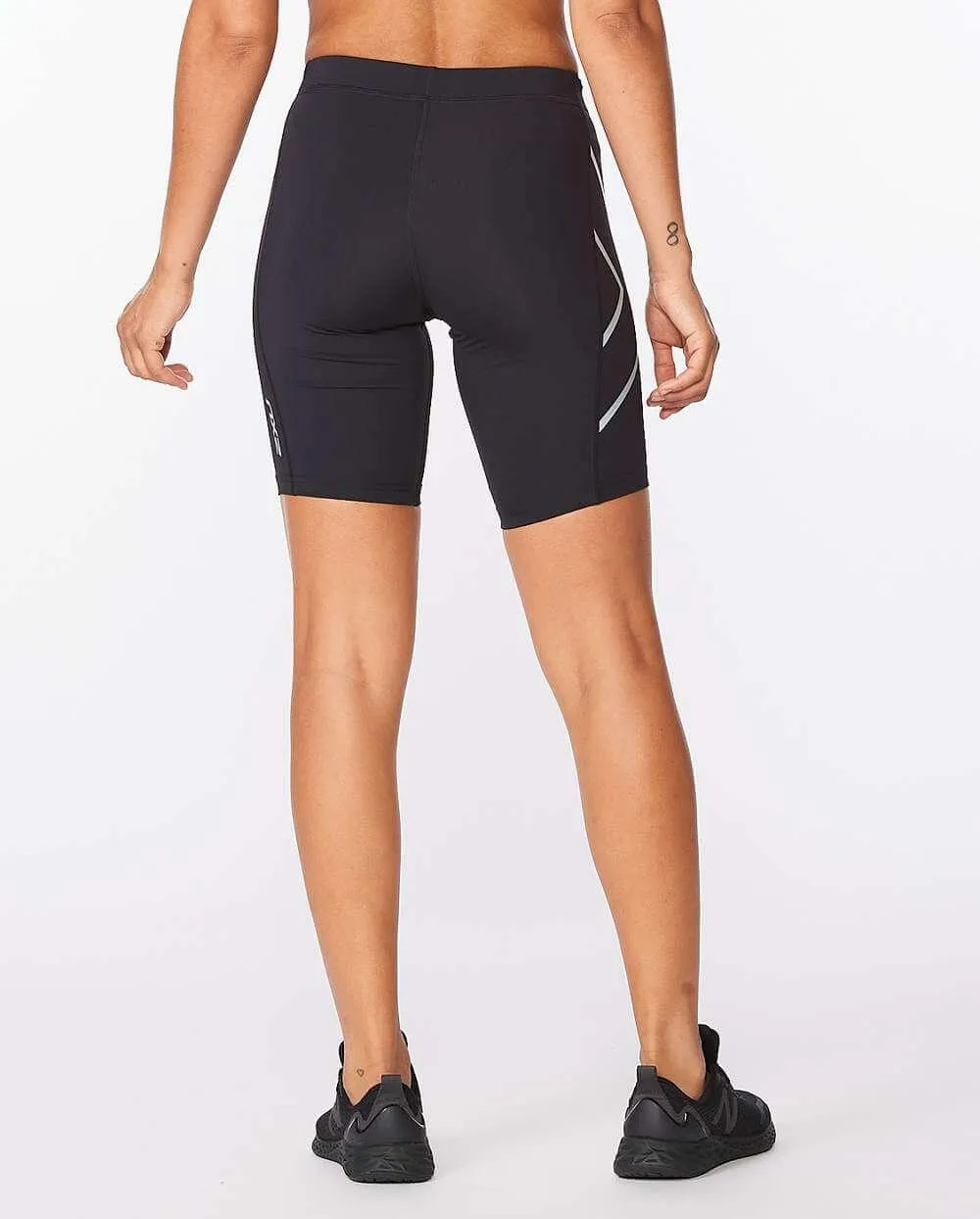 2XU Core 4 Inch Women's Compression Shorts (Black/Silver)