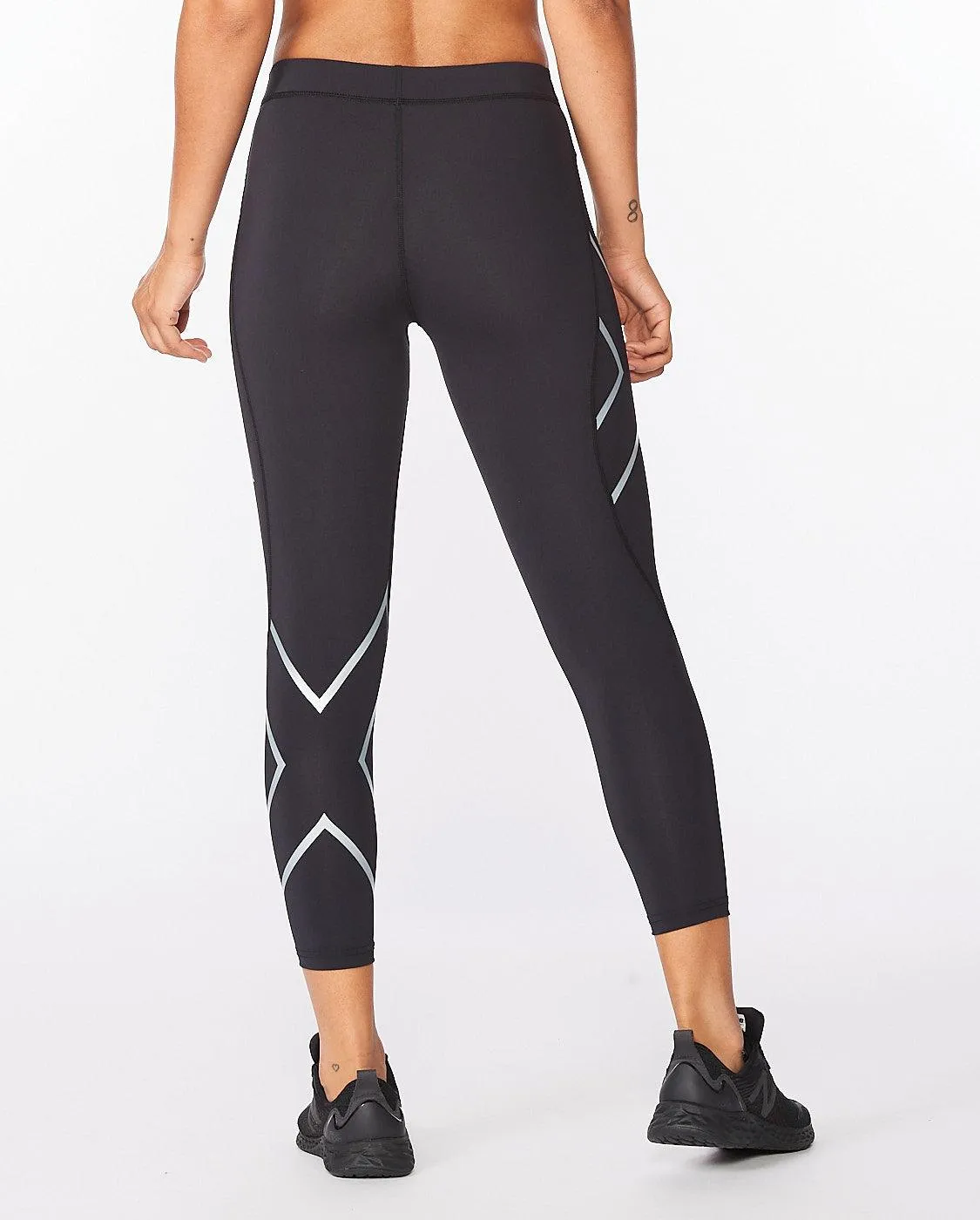 2XU Core 7/8 Women's Compression Tights (Black/White)