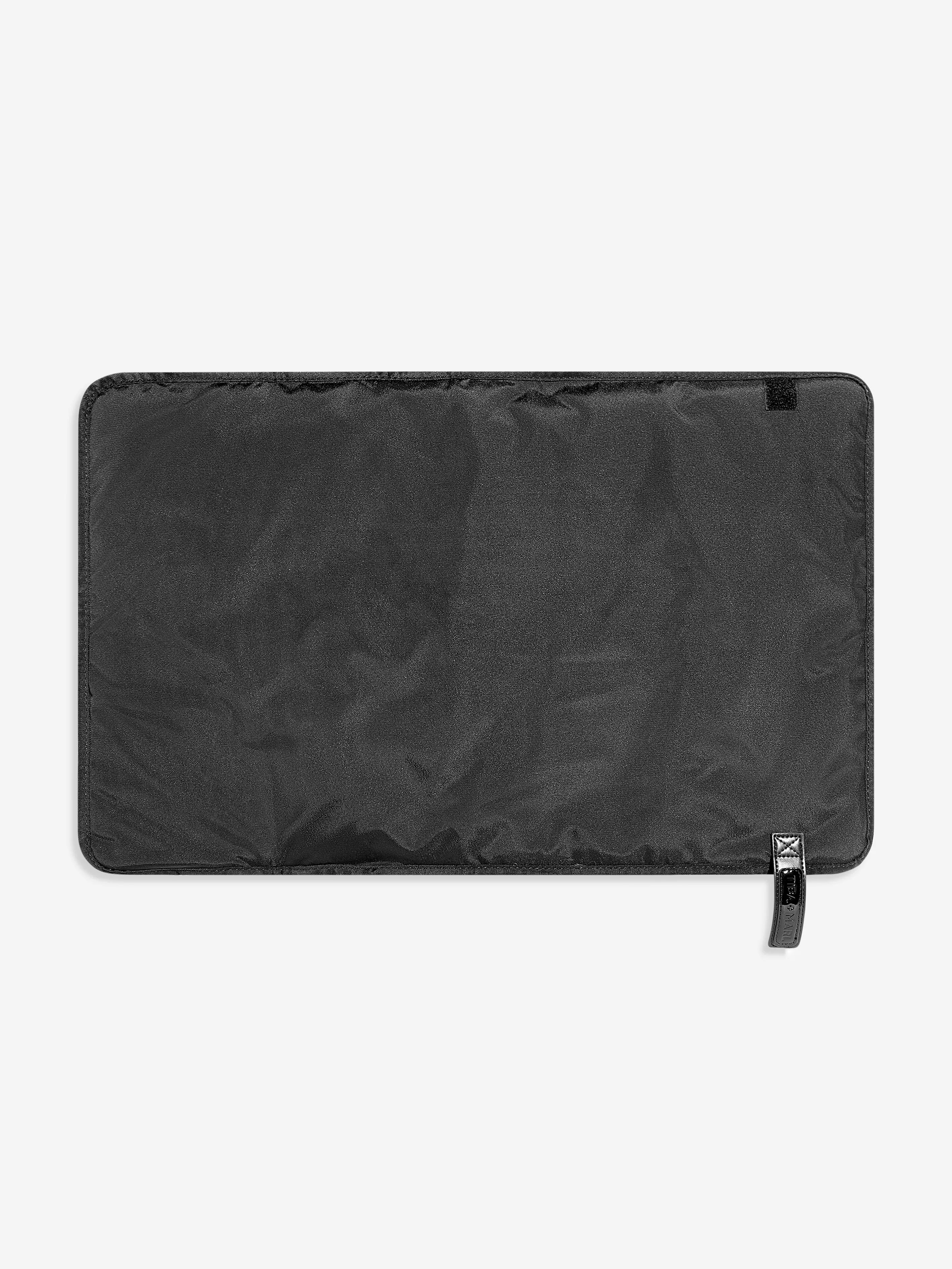 Baby Raf Changing Holdall in Black (41cm)
