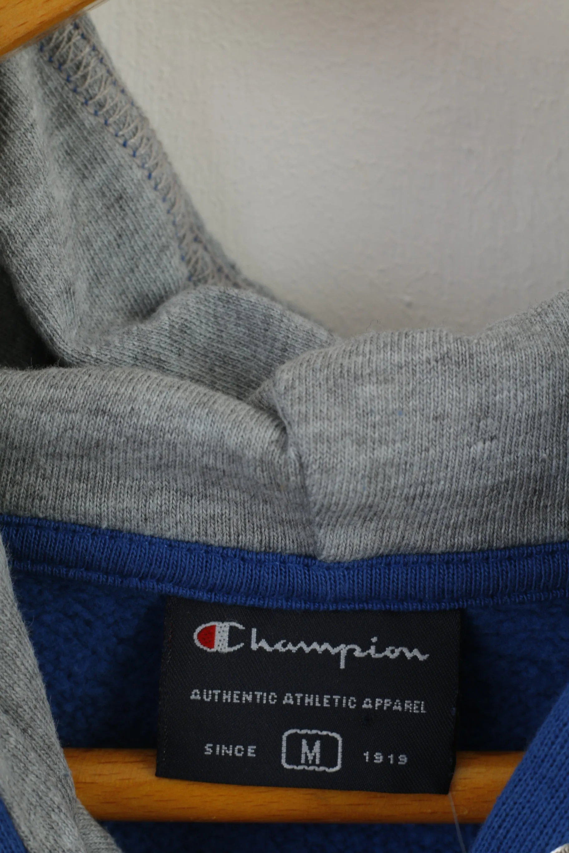 Champion Men M (S) Sweatshirt Blue Hoodie Graphic Cotton Kangaroo Pocket