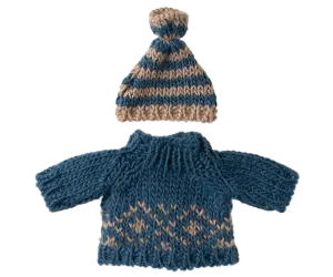 Knitted sweater and hat, Dad mouse