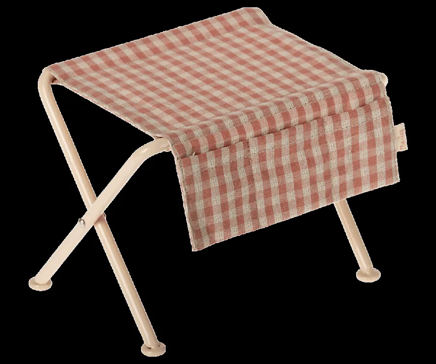Nursery table, Micro