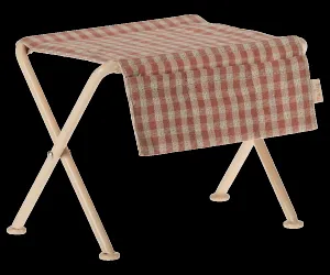 Nursery table, Micro