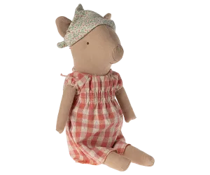 Pig, Girl