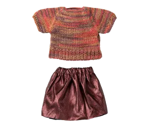 Skirt and knitted blouse, Mum mouse