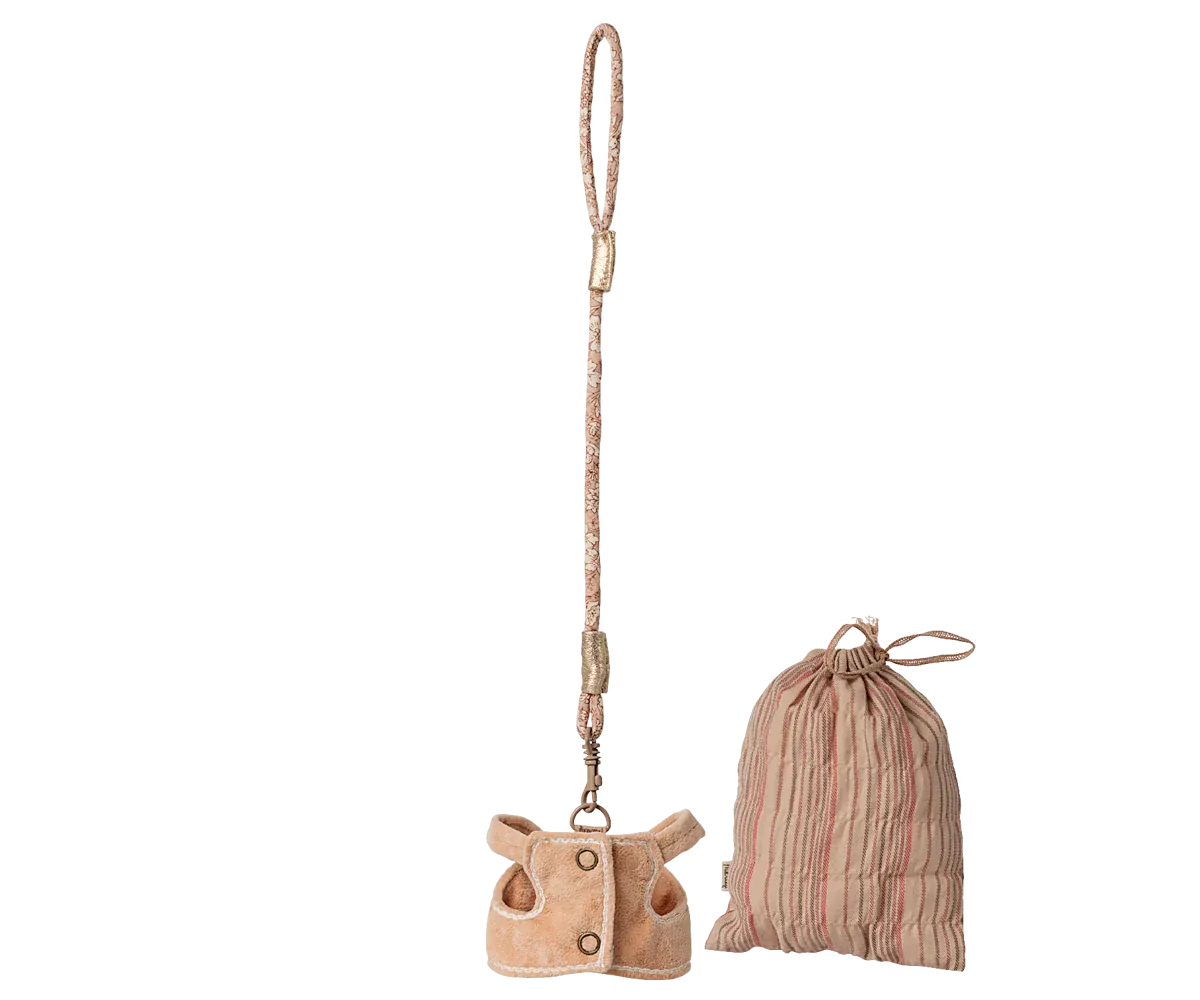 Sleeping bunny supply, Harness